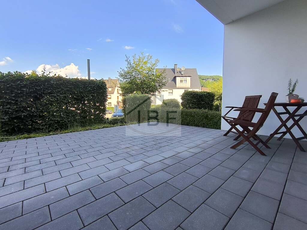 Zentral gelegene, vollmöblierte 2 Zimmer Wohnung mit Terrasse - Photo 5