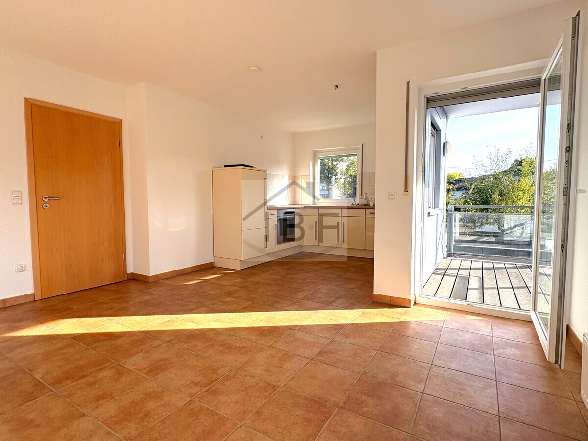 Helle 3-Zimmer-Wohnung mit Balkon & Einbauküche in ruhiger Lage von Buschhütten - Foto 3