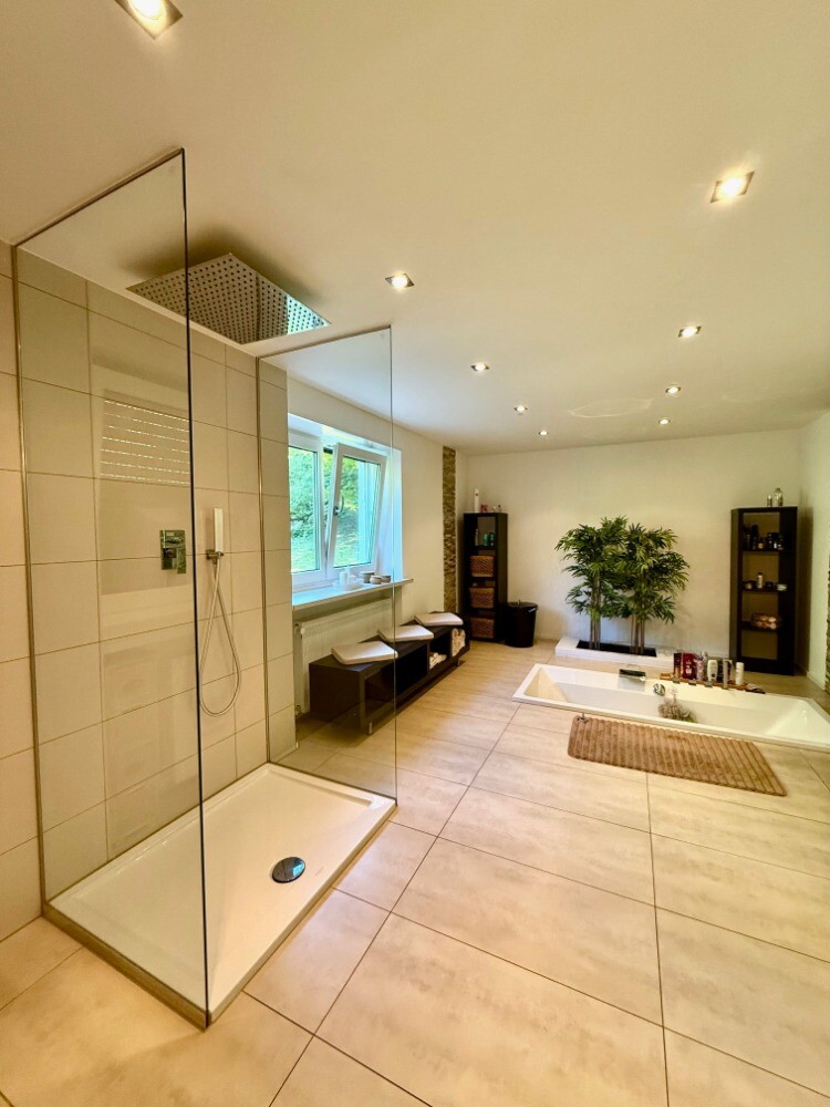 Elternbadezimmer