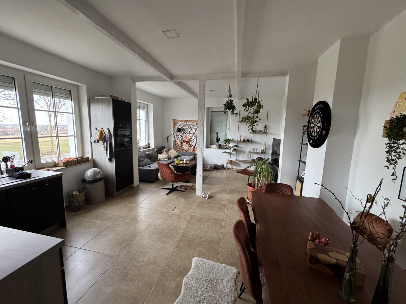 Wohnung EG: Wohn- und Essbereich