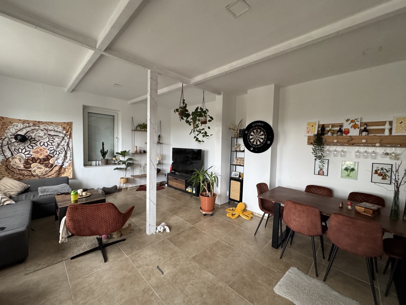 Wohnung EG: Wohn- und Essbereich
