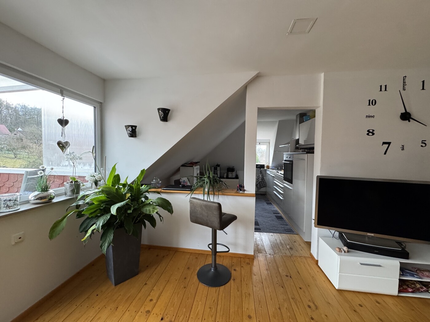 Wohnung DG: Wohn- und Essbereich