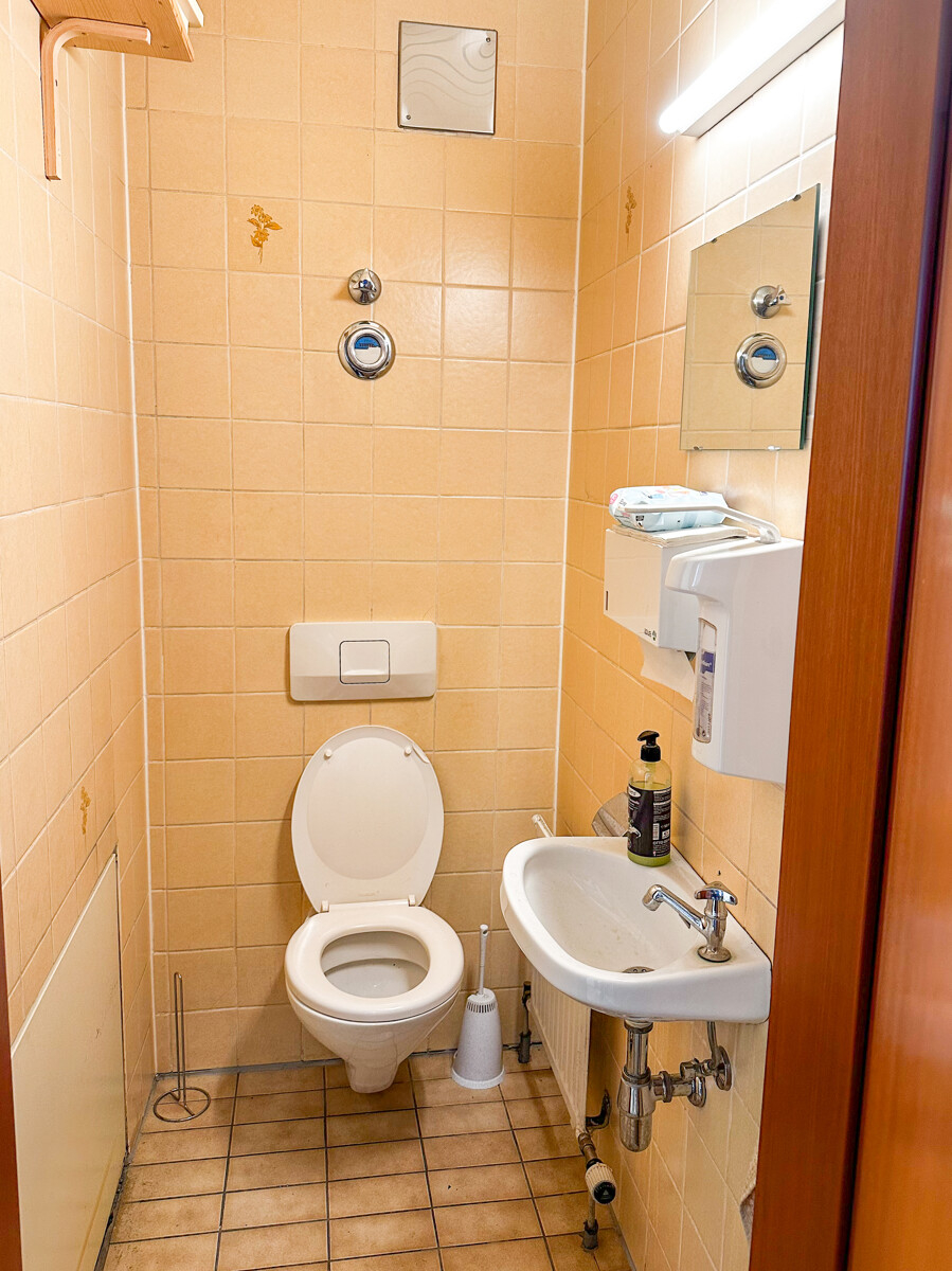 WC