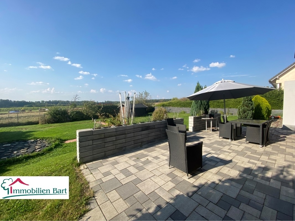 Terrasse mit Blick Richtung Luxemburg