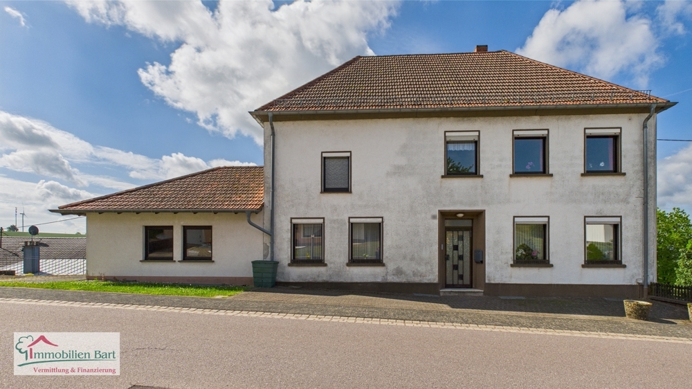 Straßenansicht