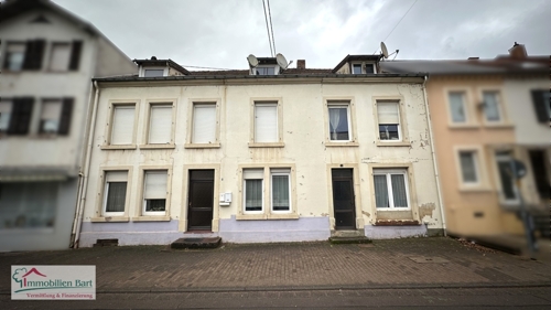 Straßenansicht