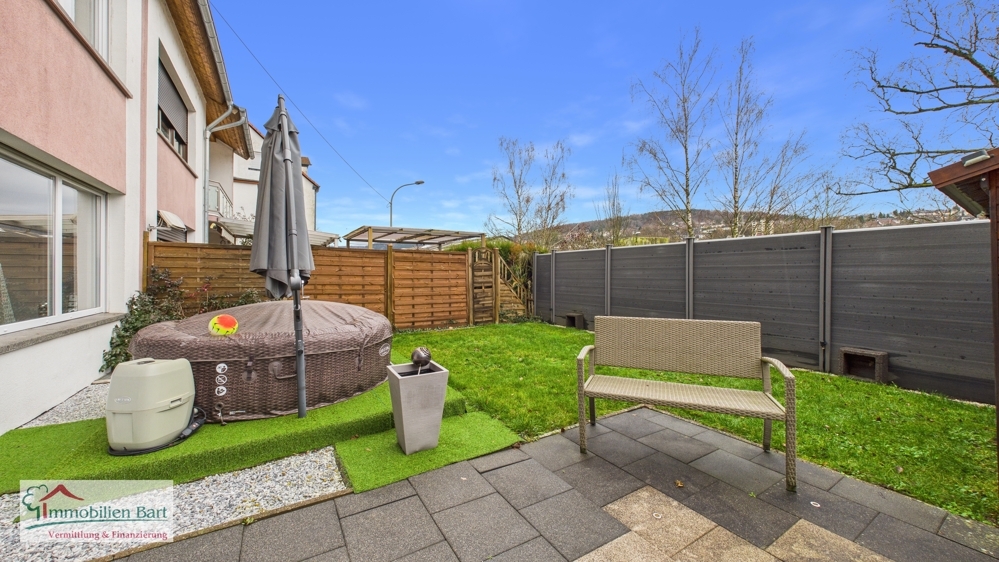 Terrasse und Garten
