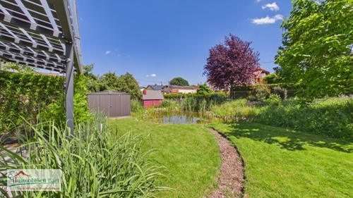 Garten mit Teich