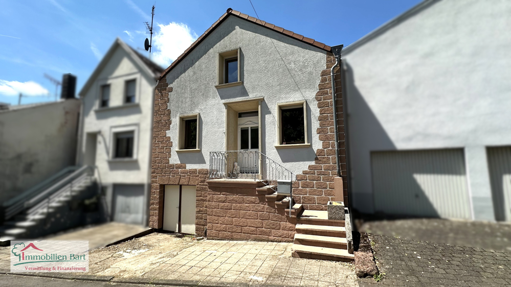 Straßenansicht