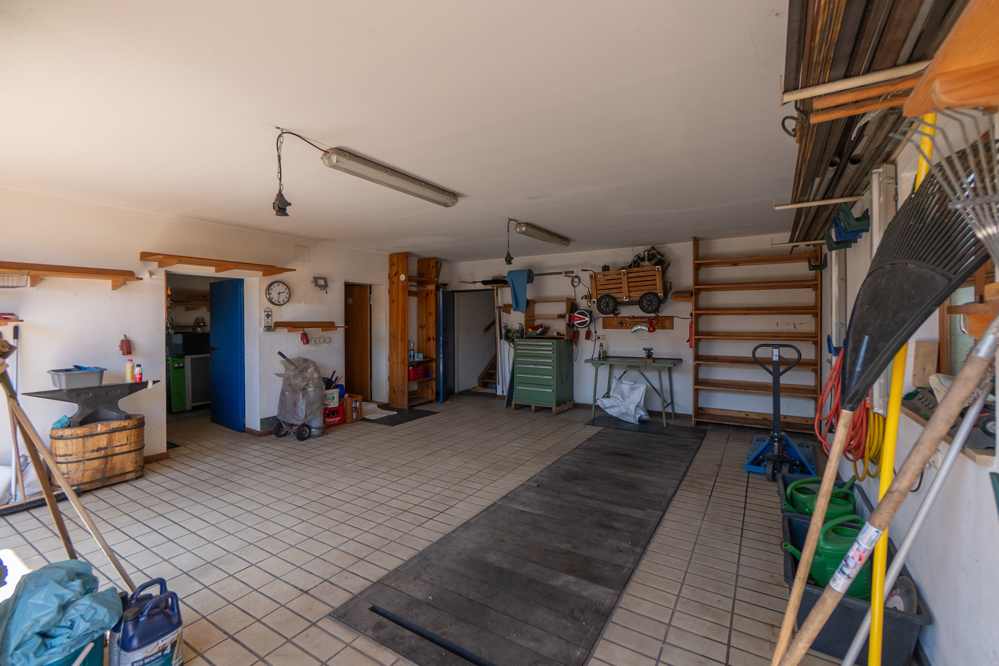 Doppelgarage mit Grube