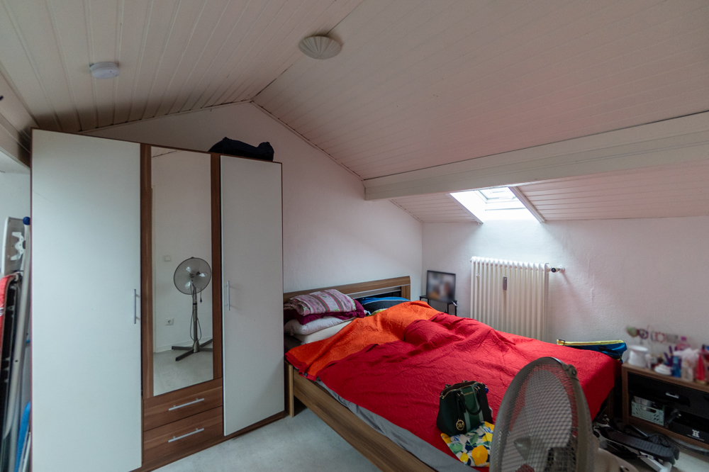 Schlafzimmer Wohnung DG
