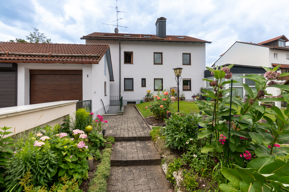 Hier im Dachgeschoss