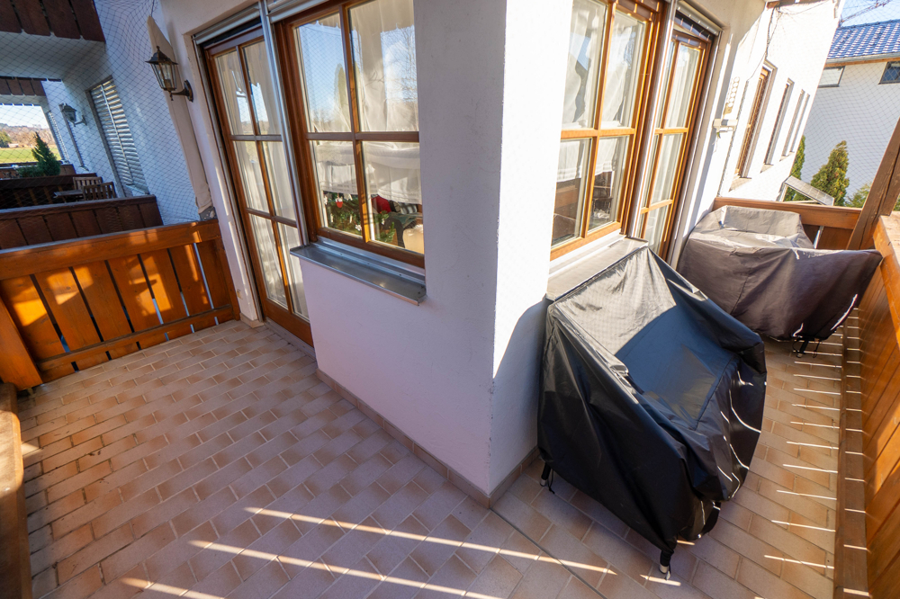 sonniger Süd-West-Balkon ums Eck