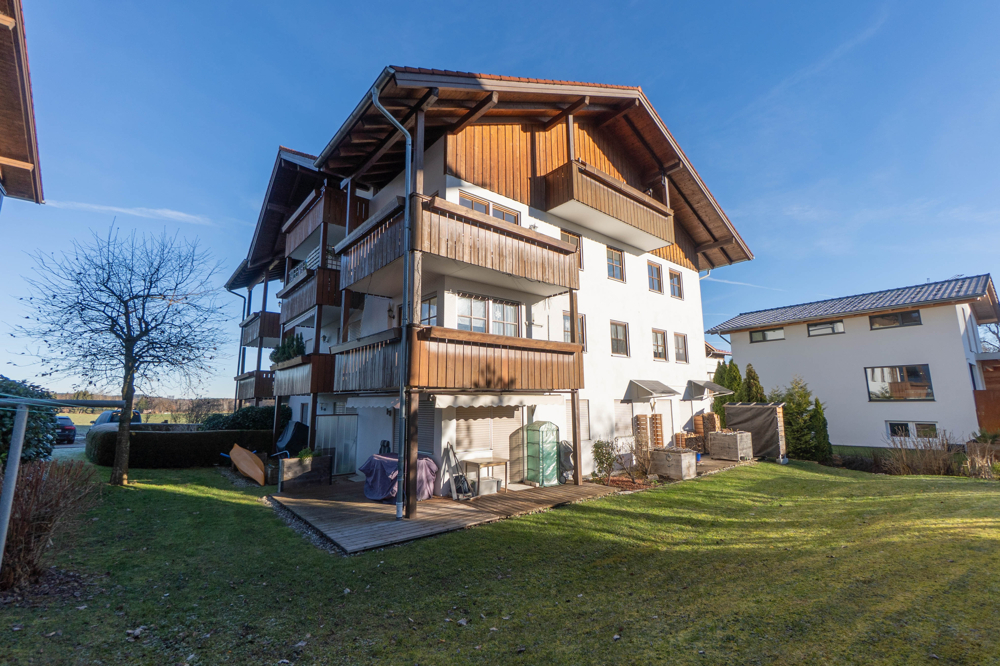 sonniger Süd-West-Balkon im 1. Stock