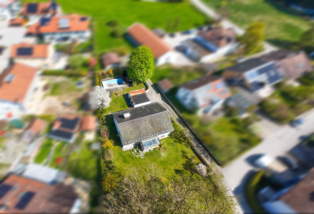 großes Grundstück