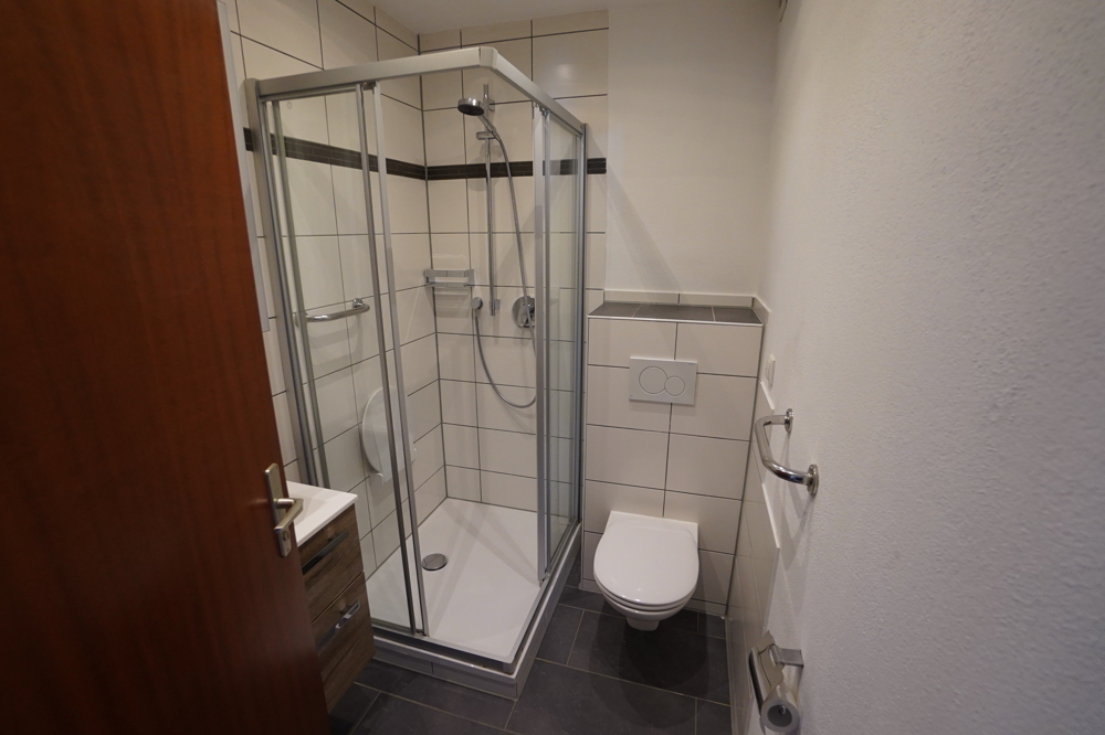 Bad mit Dusche