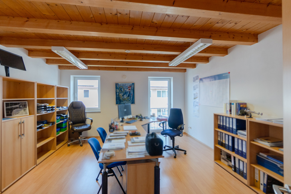 Büro 2