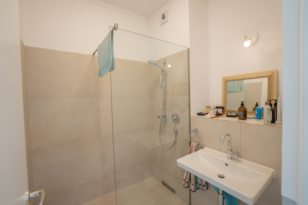 extra Bad mit Dusche