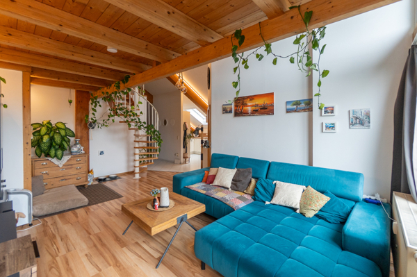 Wohnzimmer mit Galerie