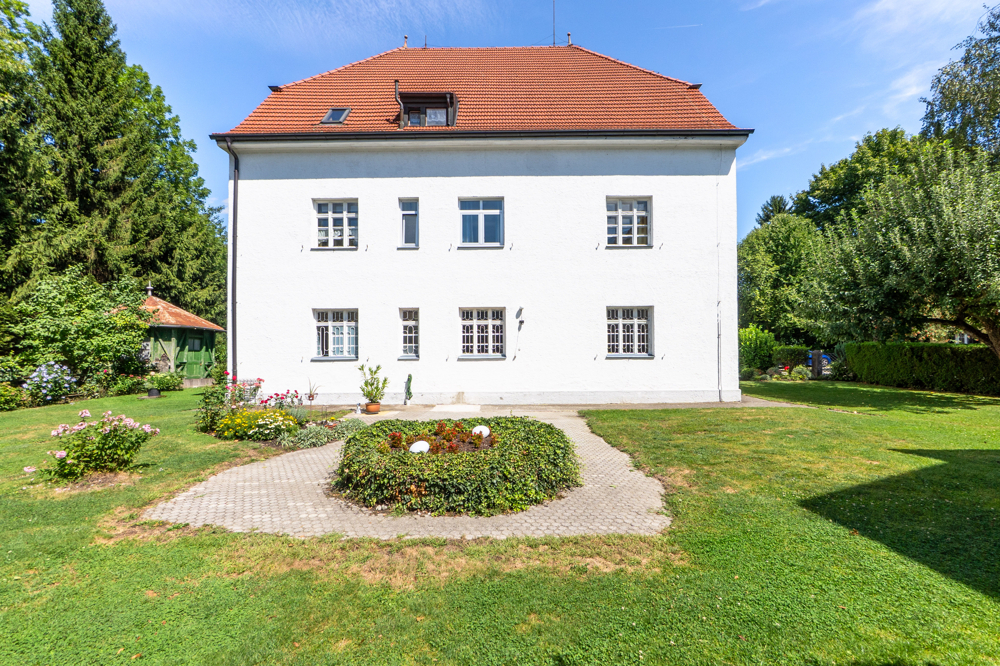 großer Garten