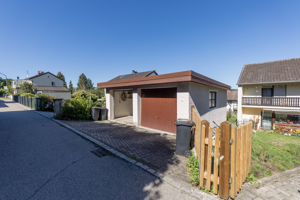 Garage rechts