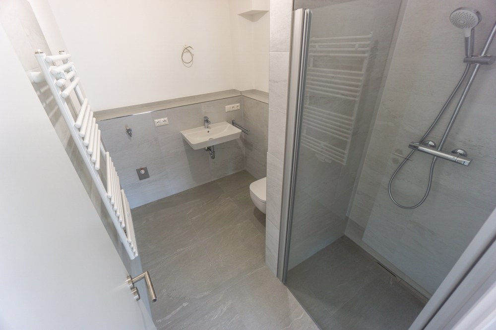 Bad mit Dusche