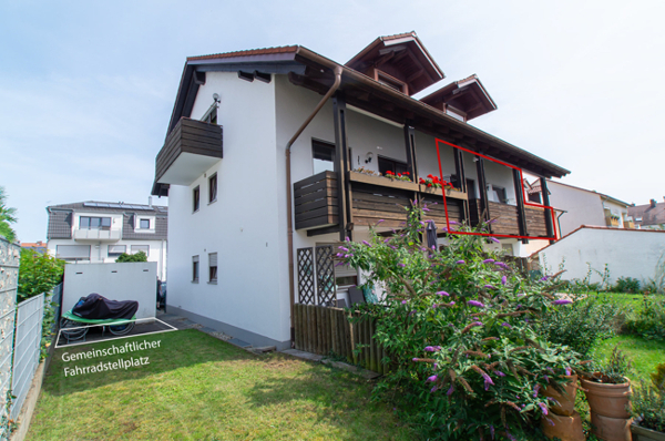 Gebäude-Westseite-mit-Balkone---T