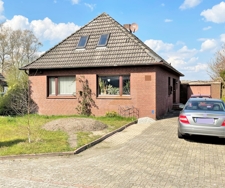 Winkel-BungalowAnsicht vorne Winkelbungalow