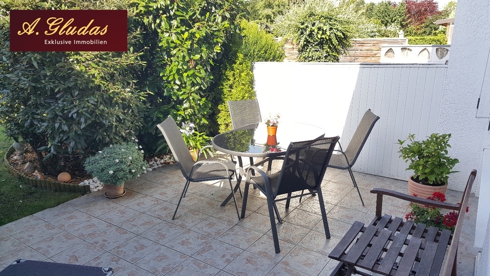 Real Estate Title Image Background