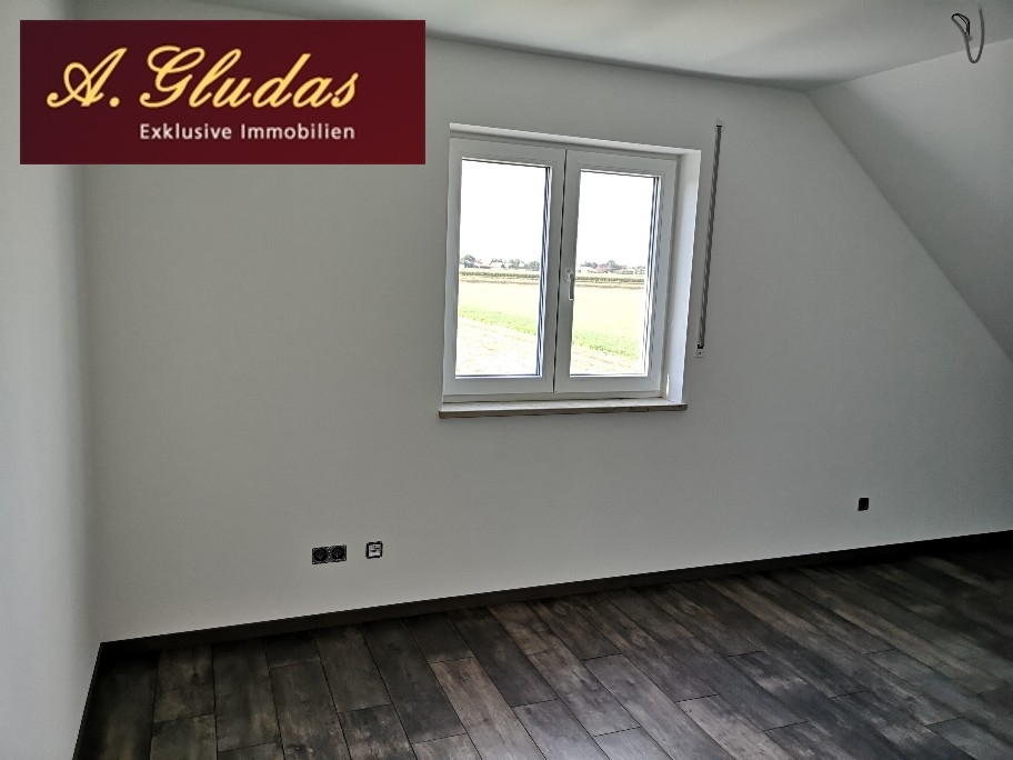 Großzügig gestaltete Dachgeschosswohnung mit Dachterrasse! - Foto 5