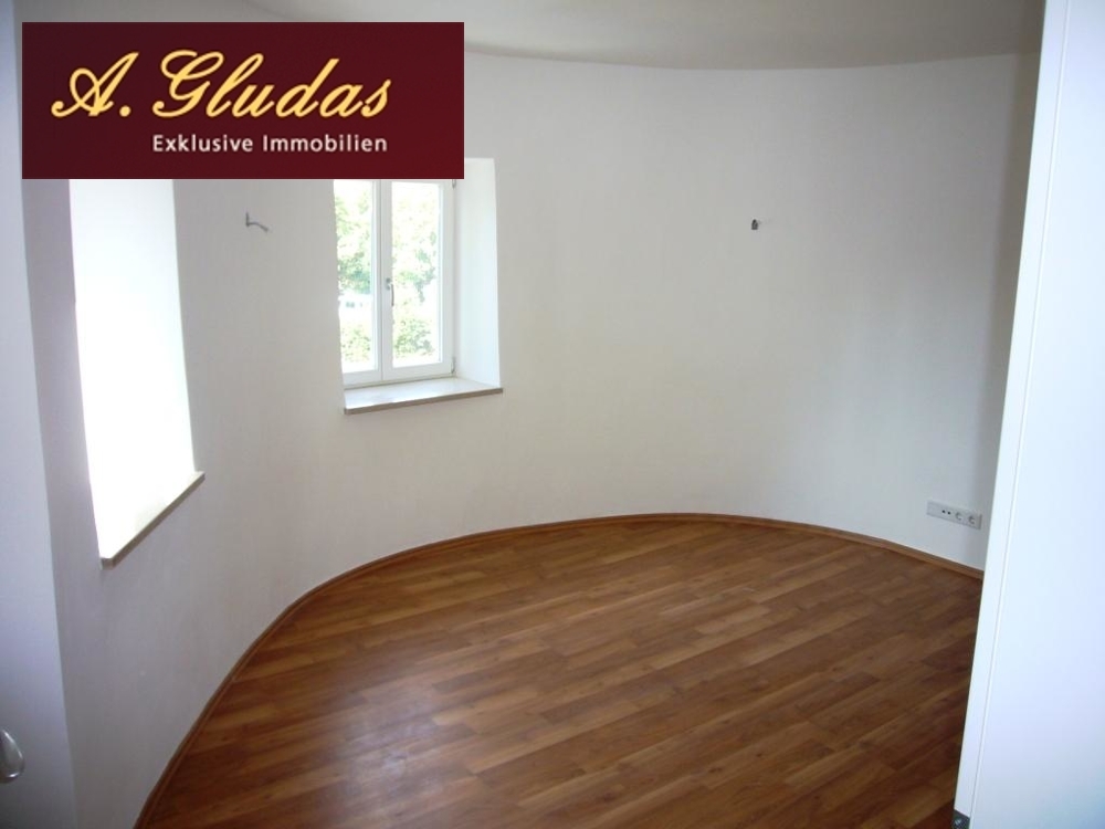 Helle-Moderne Wohnung im Zentrum !! - Foto 1