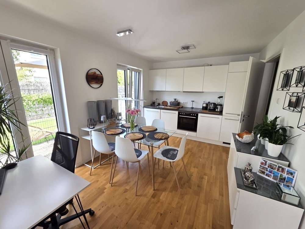 Moderne 2-Zimmer-Erdgeschosswohnung mit Garten in Ingolstadt-Süd! - Photo 5