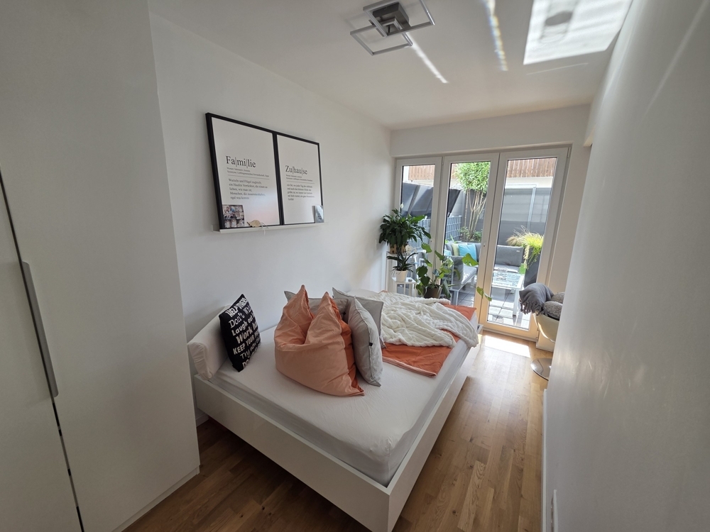 Moderne 2-Zimmer-Erdgeschosswohnung mit Garten in Ingolstadt-Süd! - Photo 3