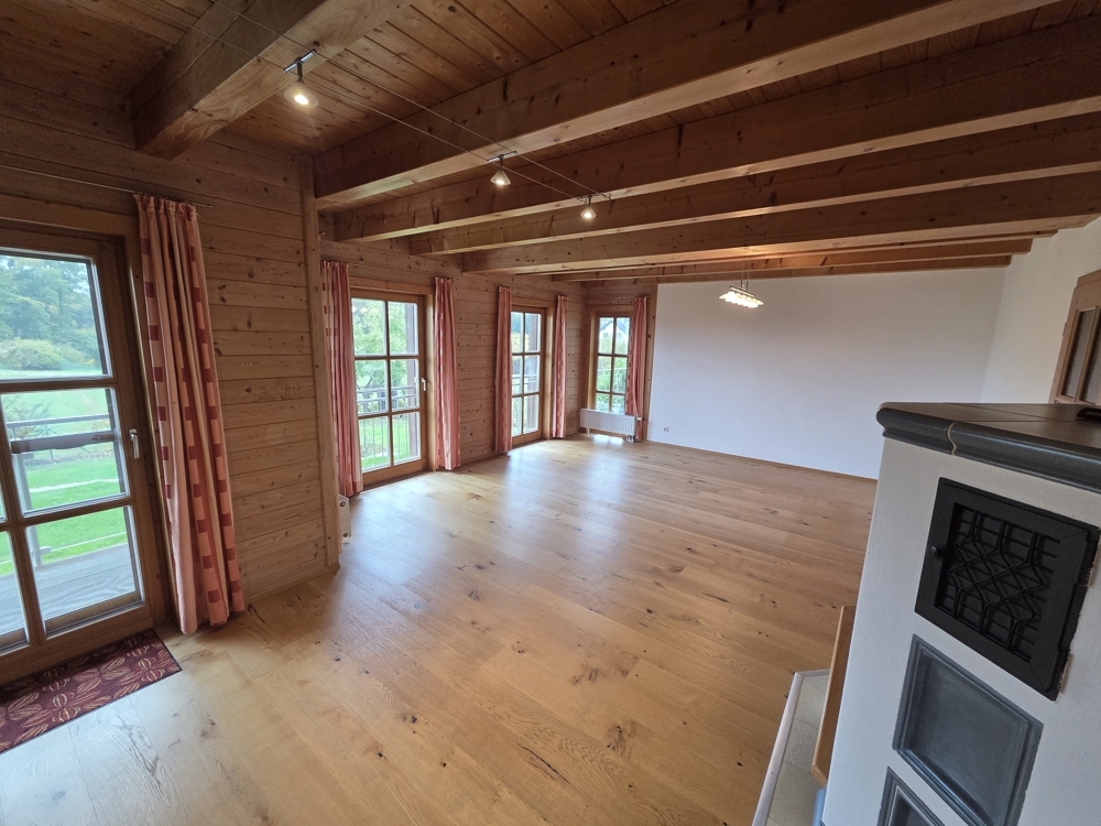Großzügiges Einfamilienhaus in ruhiger Randlage mit freiem Blick ins Grüne! - Foto 2