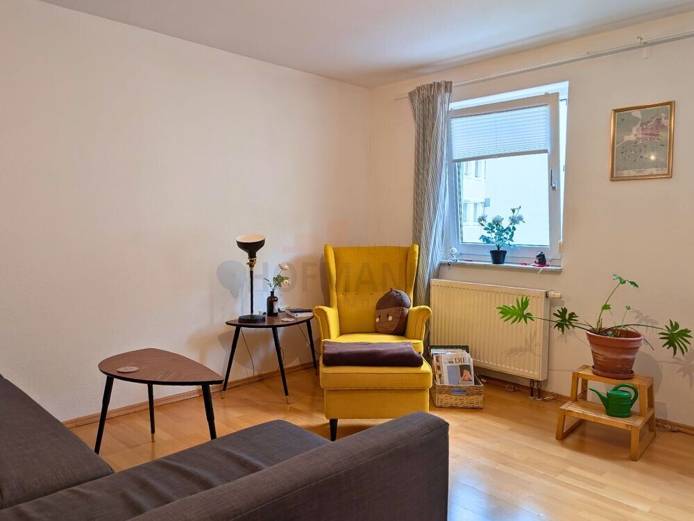 Direkt in der Stadt- 2- Zimmer Wohnung mit Einbauküche, frei ab Sept.2026 - Photo 4