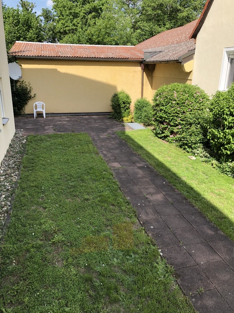 Dachatelierwohnung mit Einbauküche + Tiefgaragenstellplatz neu zu vermieten, zw. Erlangen + Nürnberg - Foto 4
