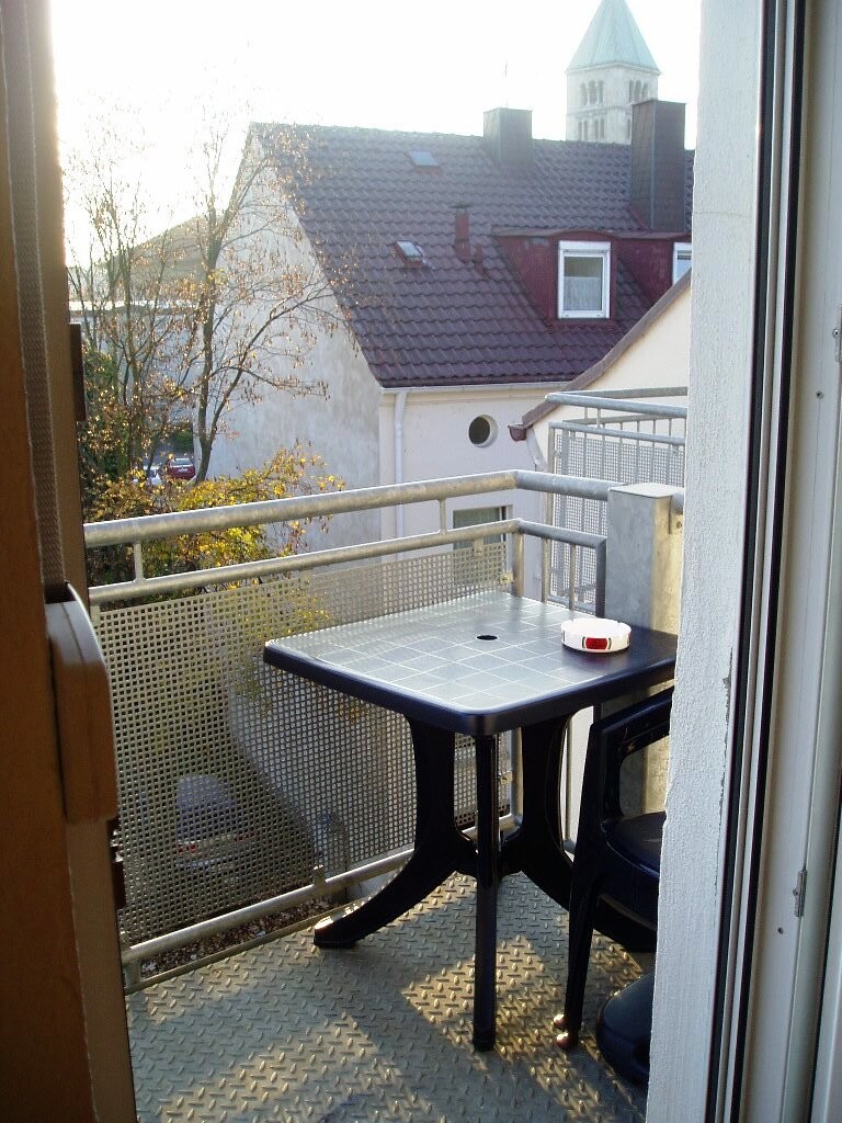 Bitte nur mit vorh. Arbeitsvertrag melden: 1-1/2 Zimmer Wohnung, Balkon, Küche, 3.OG, nähe Main... - Photo 5