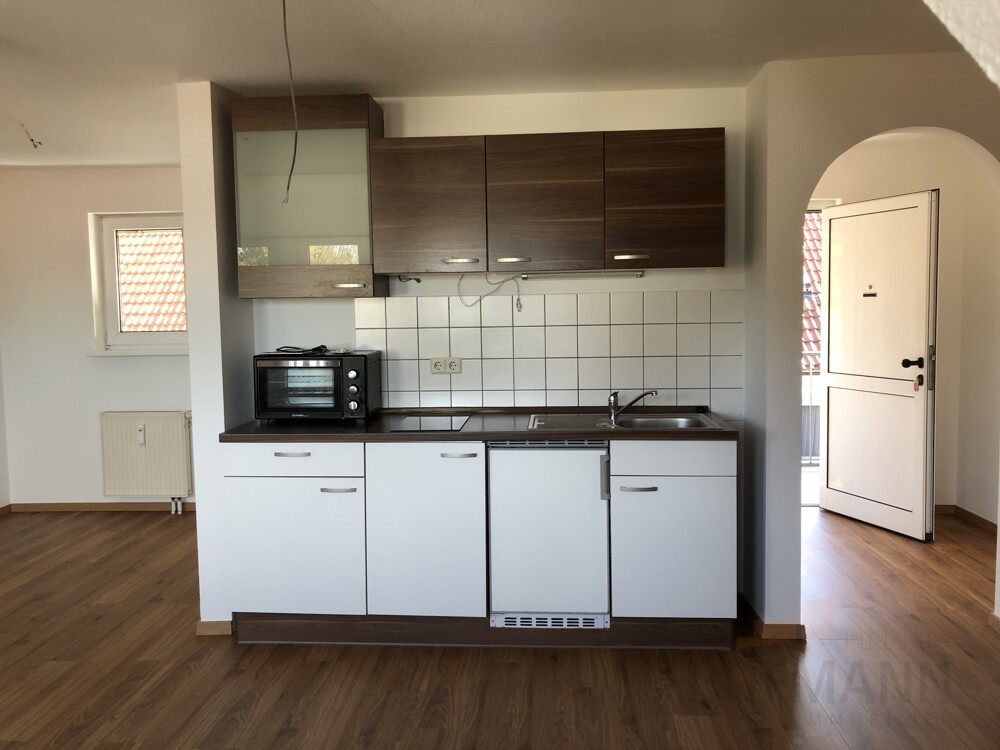 Nürnberg Boxdorf: 1 1/2 Zimmer Dachatelier Wohnung, Einbau-Küche, Garage - Foto 2