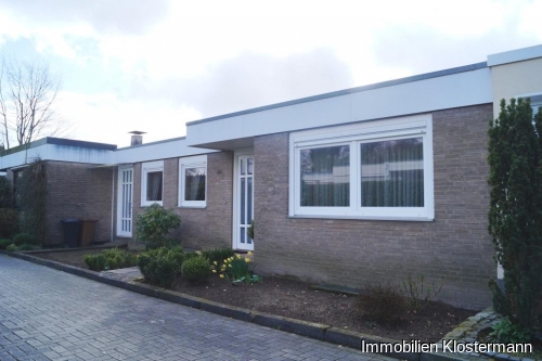 004000095300_000002478_EFH985-10