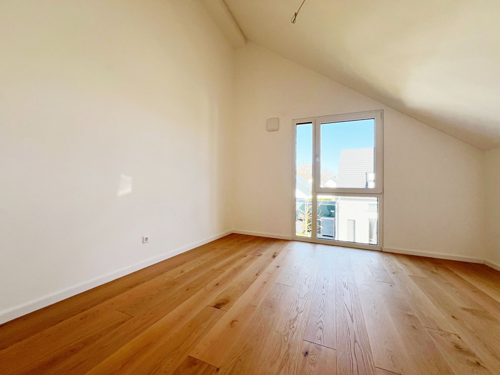 Neubau - ERSTBEZUG - Einfamilienhaus mit gr.Garten im liebenswerten Köngen im Lkr. Essllingen - Foto 2