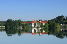 Blick auf den See/Kloster