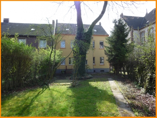 Hinteransicht Garten