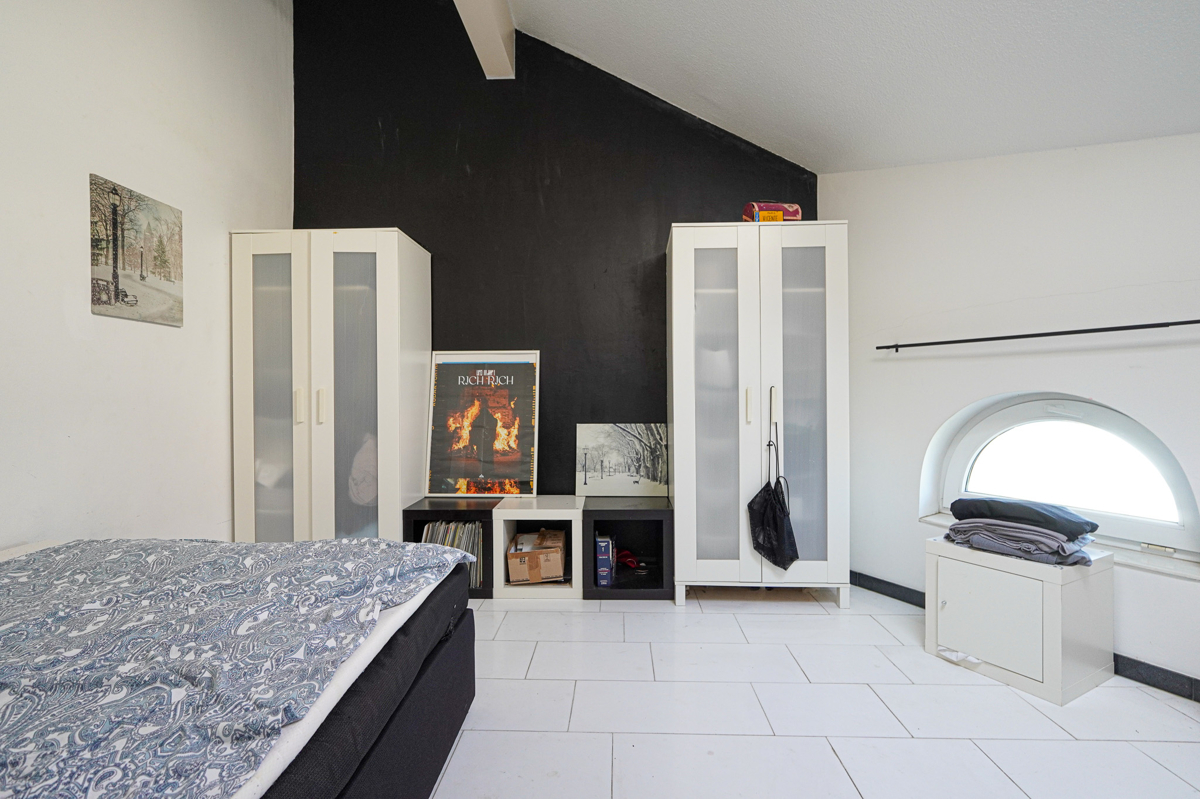 OG Hauptwohnung Schlafzimmer 1