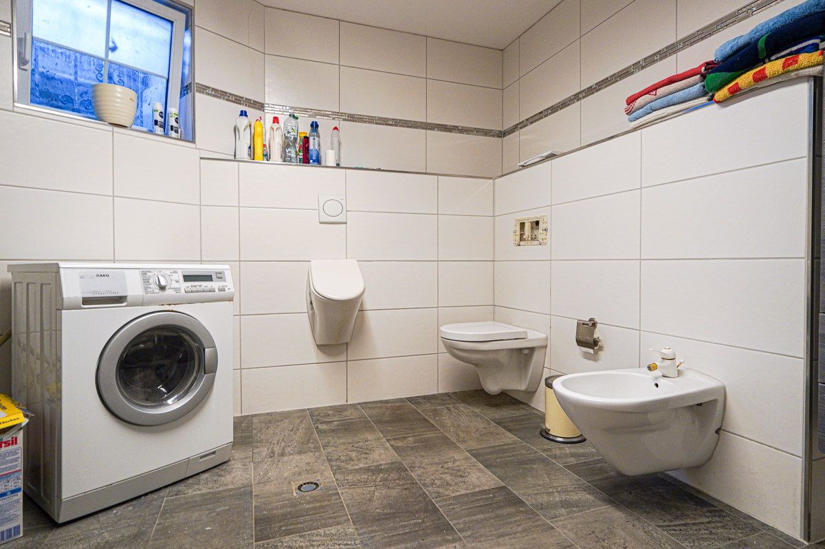 KG Hauptwohnung Bad (2)