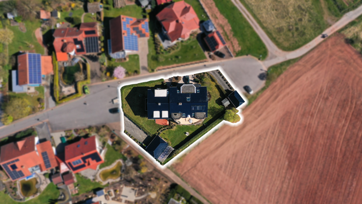 Drohne mit Markierung - Luftansicht nah