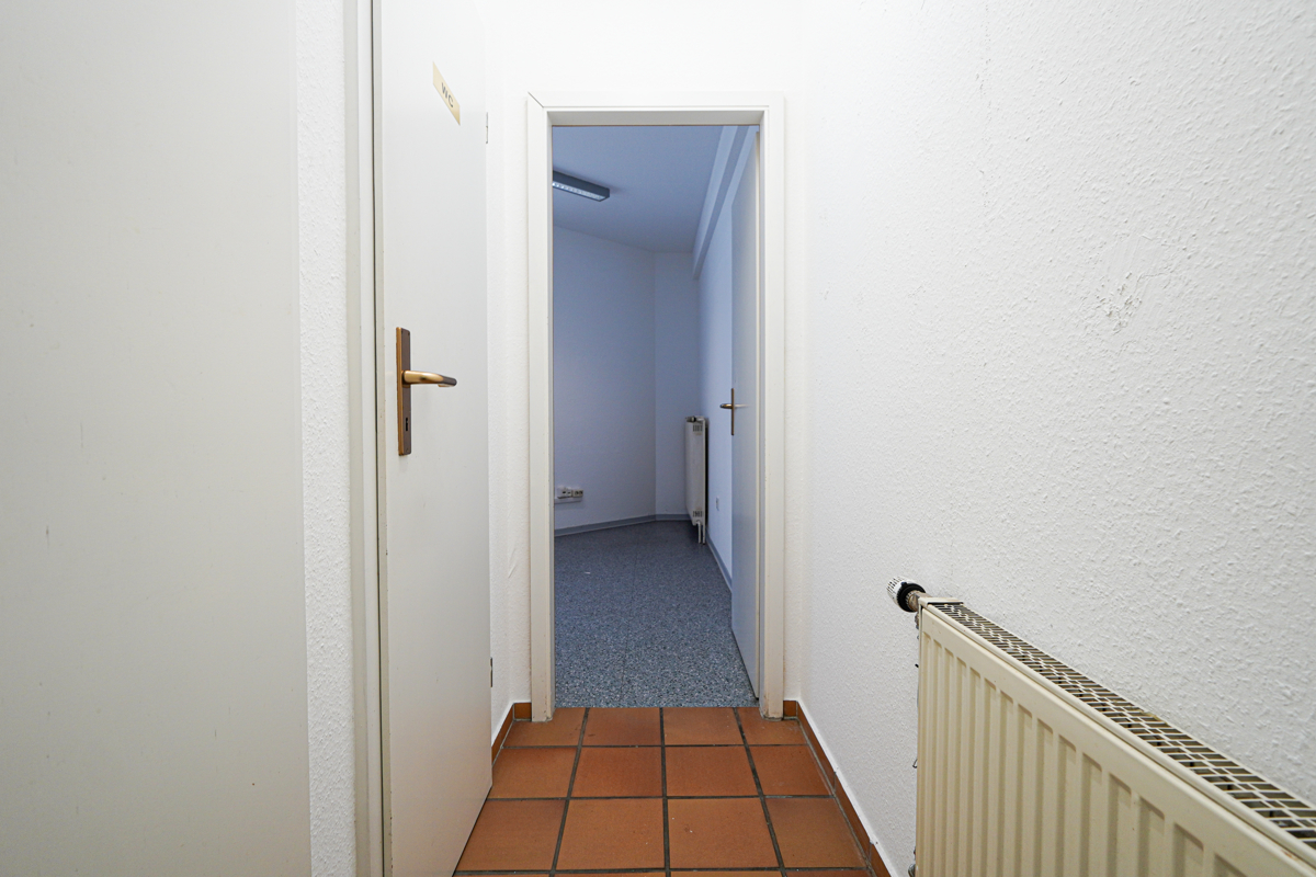 Zwischenflur Aufenhaltsraum und WC's