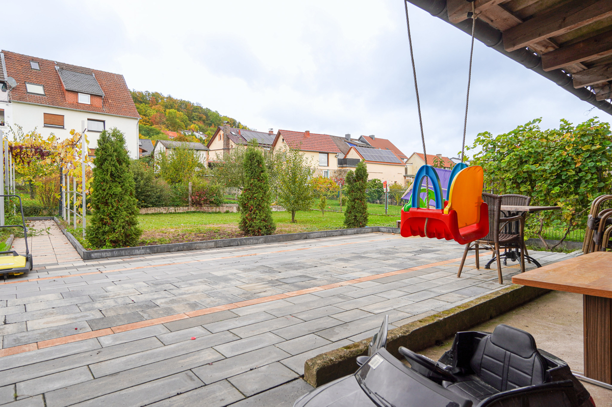 Grüße Gartenterrasse (2)