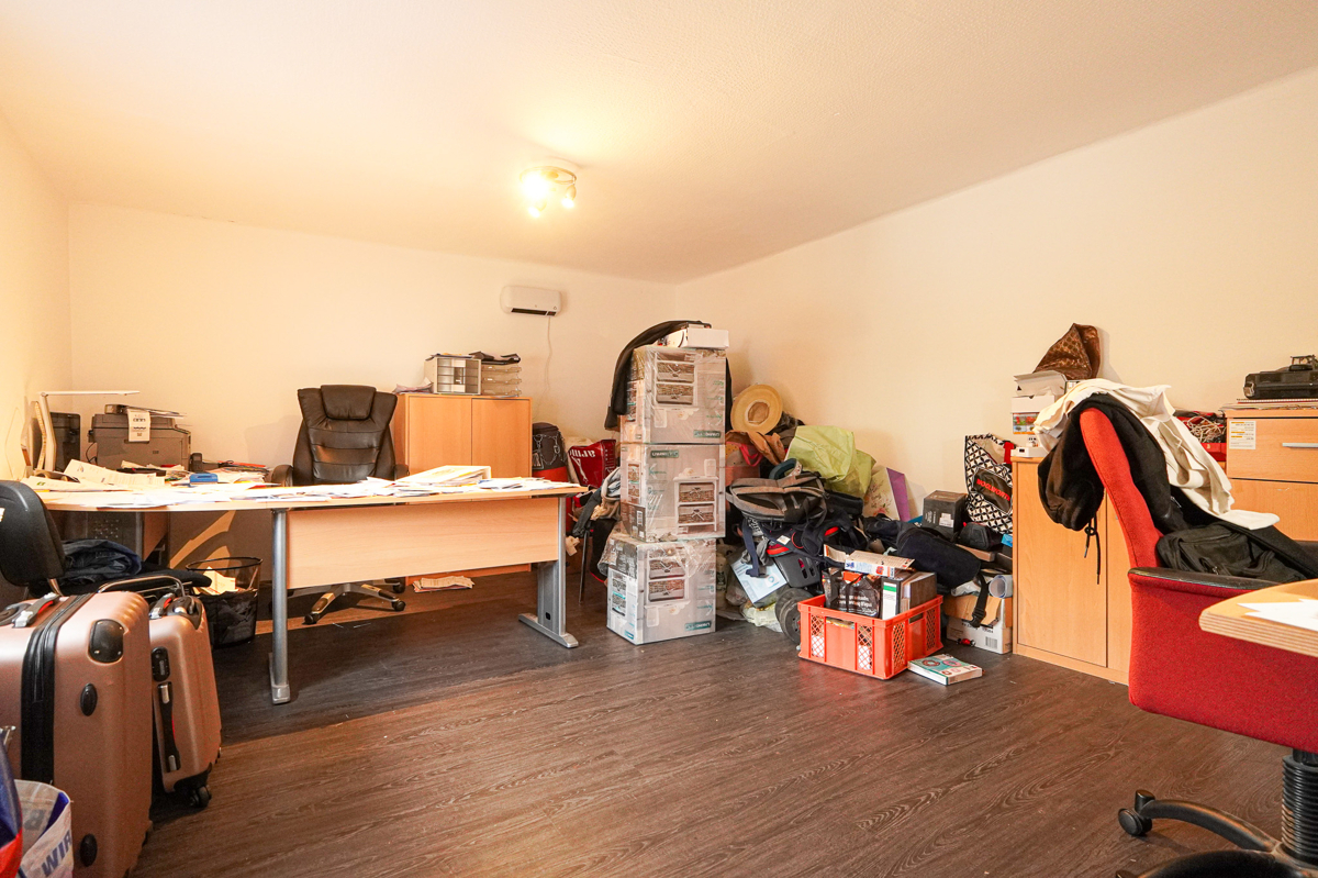 OG Arbeits- oder Schlafzimmer (2)