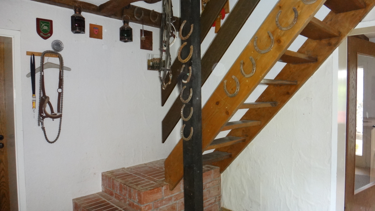 0 EG Gästehaus Treppe zum OG