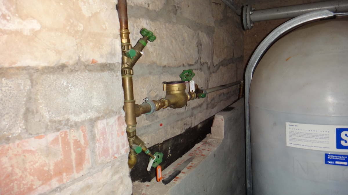 KG Heizung Wasseranschlüsse